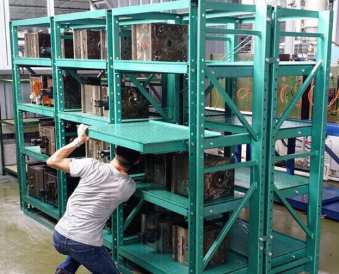 半開模具貨架114